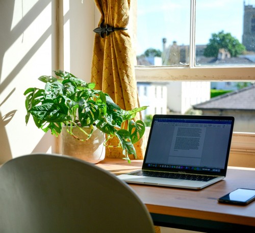 Sfaturi pentru un home office productiv și estetic